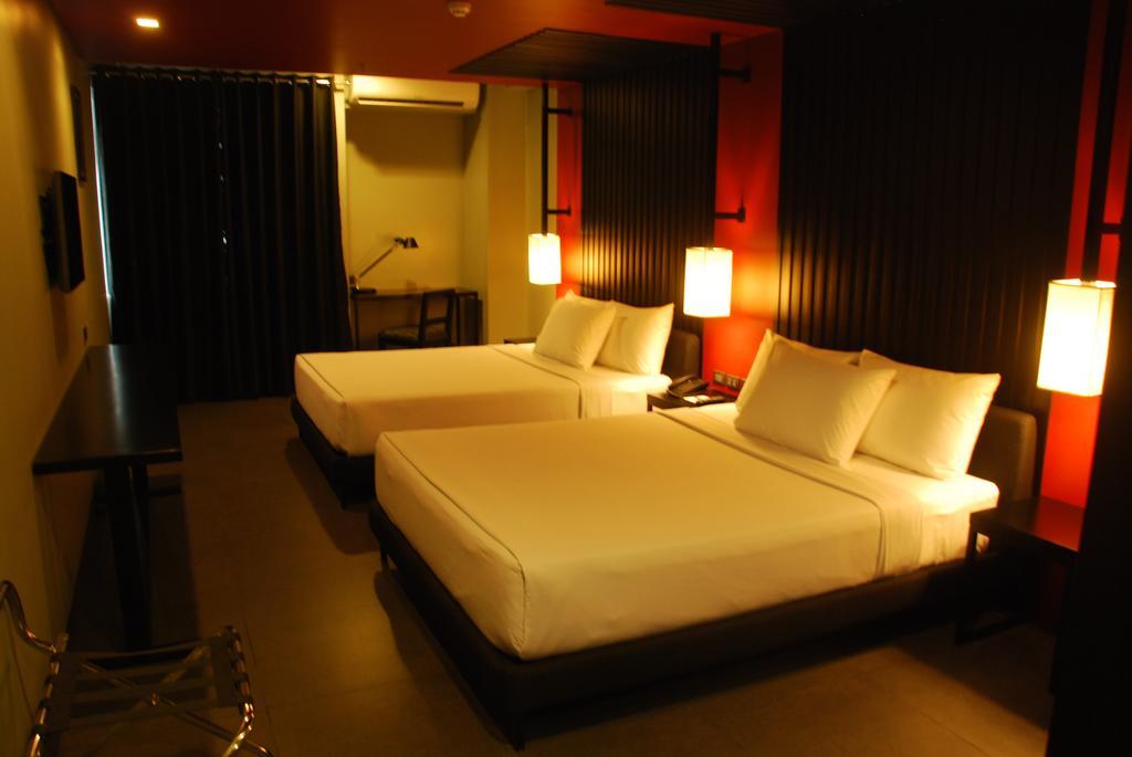 อาเมลี โฮเต็ล มะนิลา Hotel ภายนอก รูปภาพ
