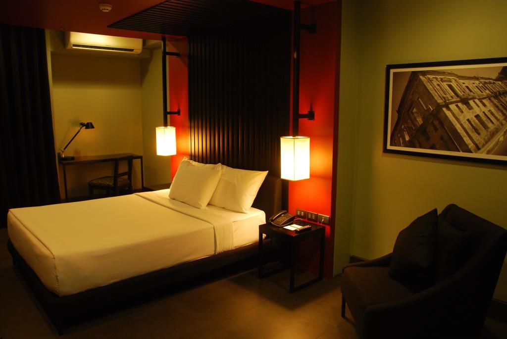 อาเมลี โฮเต็ล มะนิลา Hotel ภายนอก รูปภาพ