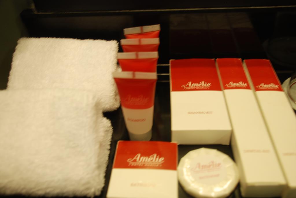 อาเมลี โฮเต็ล มะนิลา Hotel ภายนอก รูปภาพ