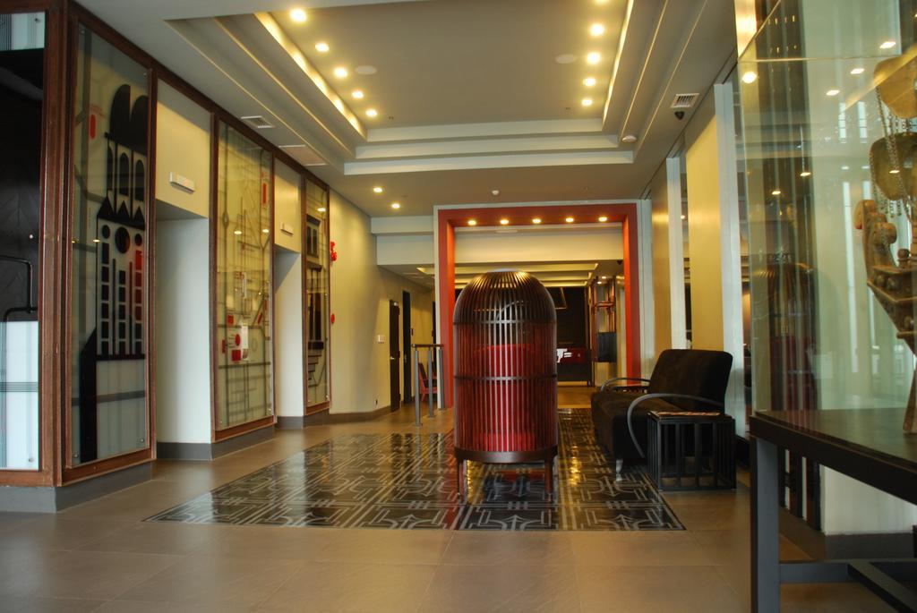อาเมลี โฮเต็ล มะนิลา Hotel ภายนอก รูปภาพ