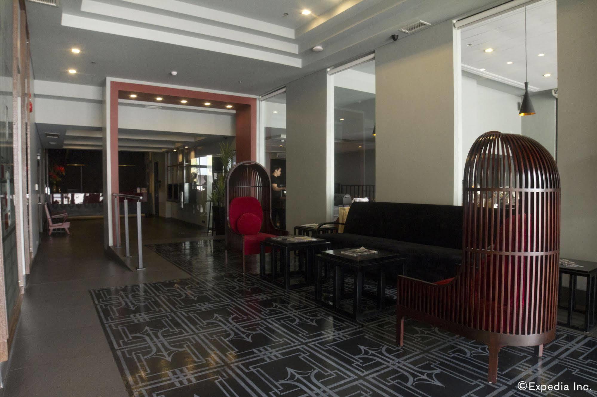 อาเมลี โฮเต็ล มะนิลา Hotel ภายนอก รูปภาพ
