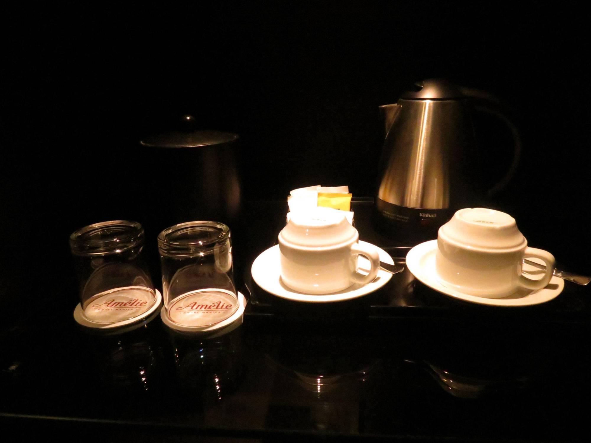 อาเมลี โฮเต็ล มะนิลา Hotel ภายนอก รูปภาพ