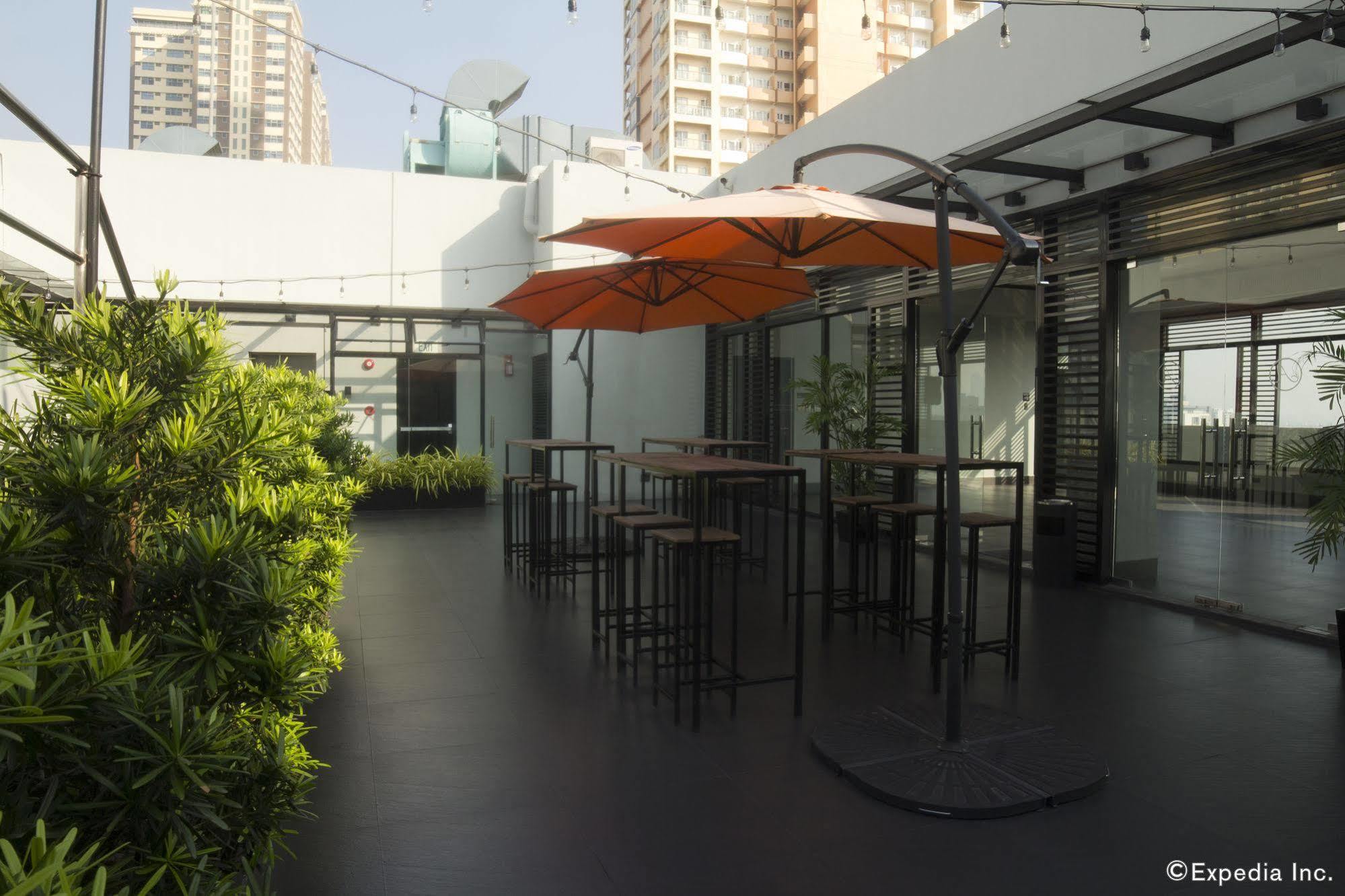 อาเมลี โฮเต็ล มะนิลา Hotel ภายนอก รูปภาพ
