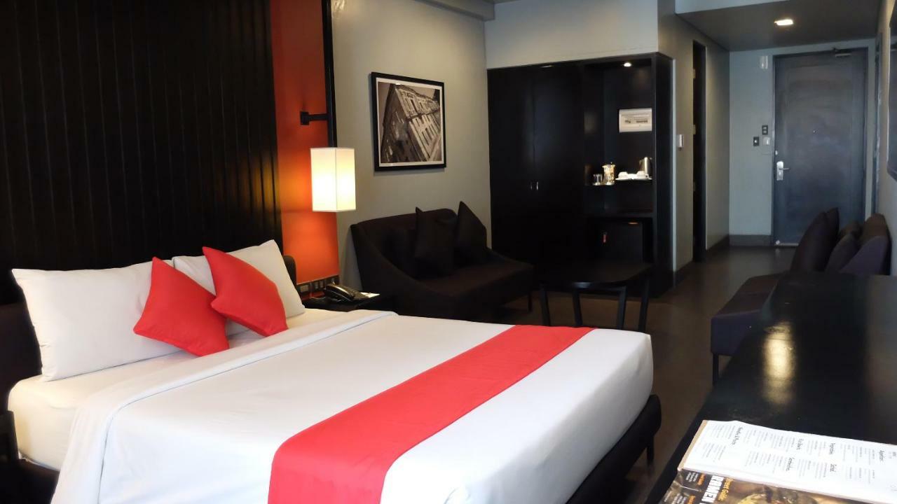 อาเมลี โฮเต็ล มะนิลา Hotel ภายนอก รูปภาพ