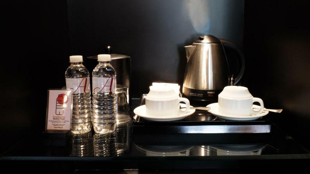 อาเมลี โฮเต็ล มะนิลา Hotel ภายนอก รูปภาพ