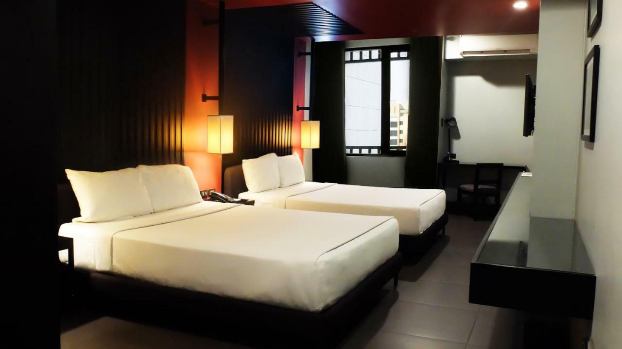 อาเมลี โฮเต็ล มะนิลา Hotel ภายนอก รูปภาพ